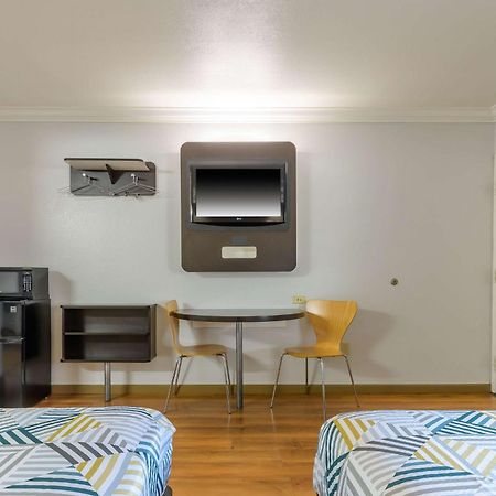 Motel 6-San Jose, Ca - Convention Center Екстер'єр фото