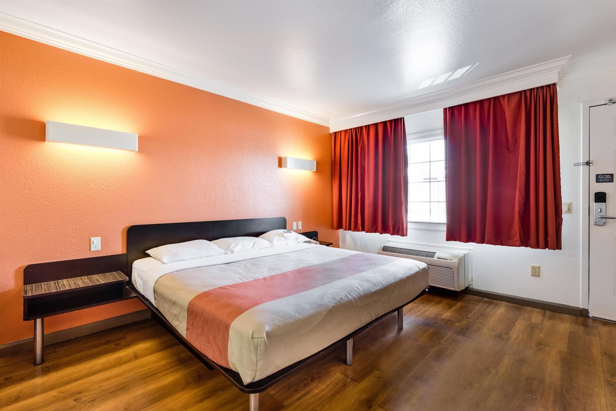 Motel 6-San Jose, Ca - Convention Center Екстер'єр фото