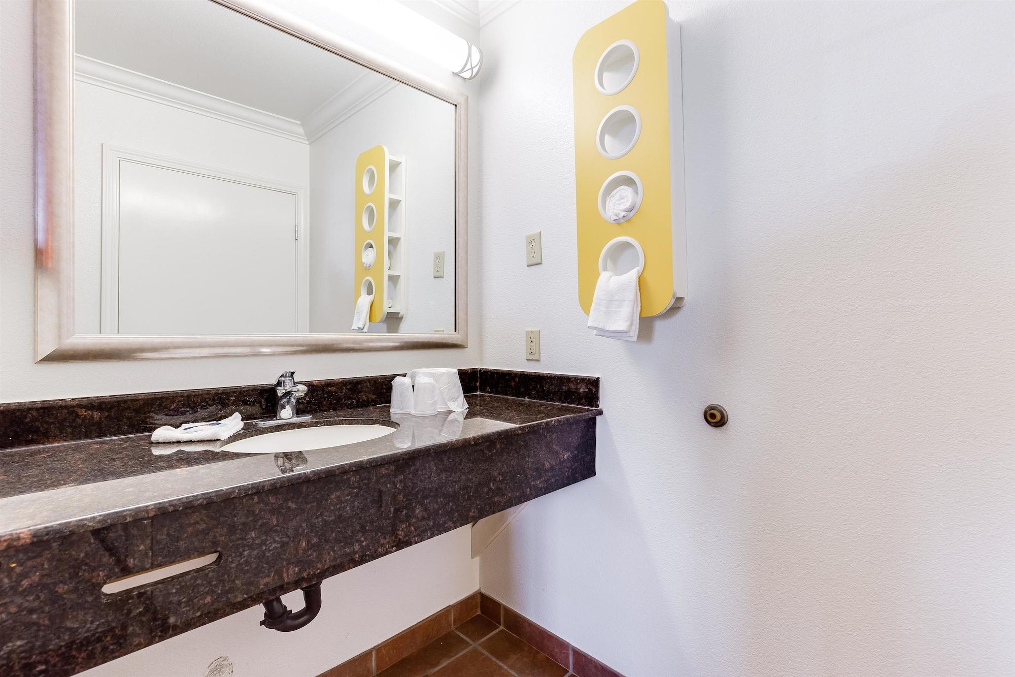 Motel 6-San Jose, Ca - Convention Center Екстер'єр фото