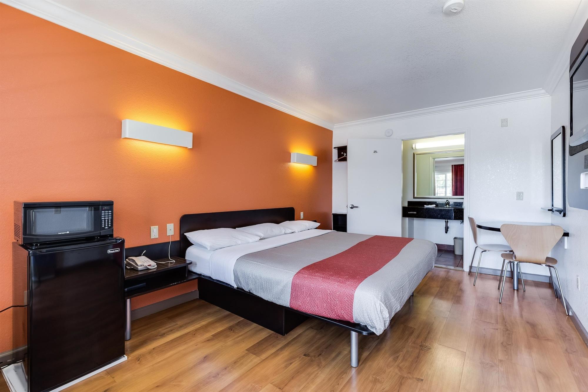 Motel 6-San Jose, Ca - Convention Center Екстер'єр фото