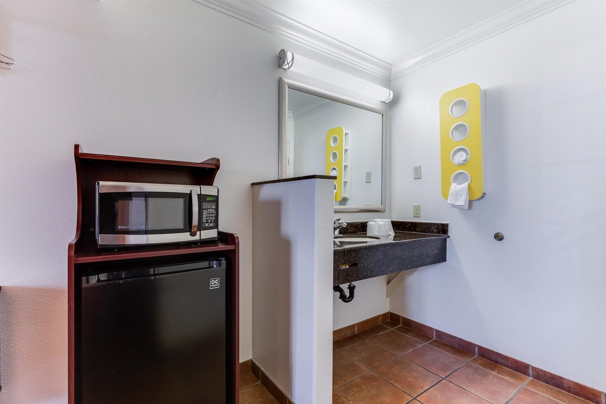Motel 6-San Jose, Ca - Convention Center Екстер'єр фото