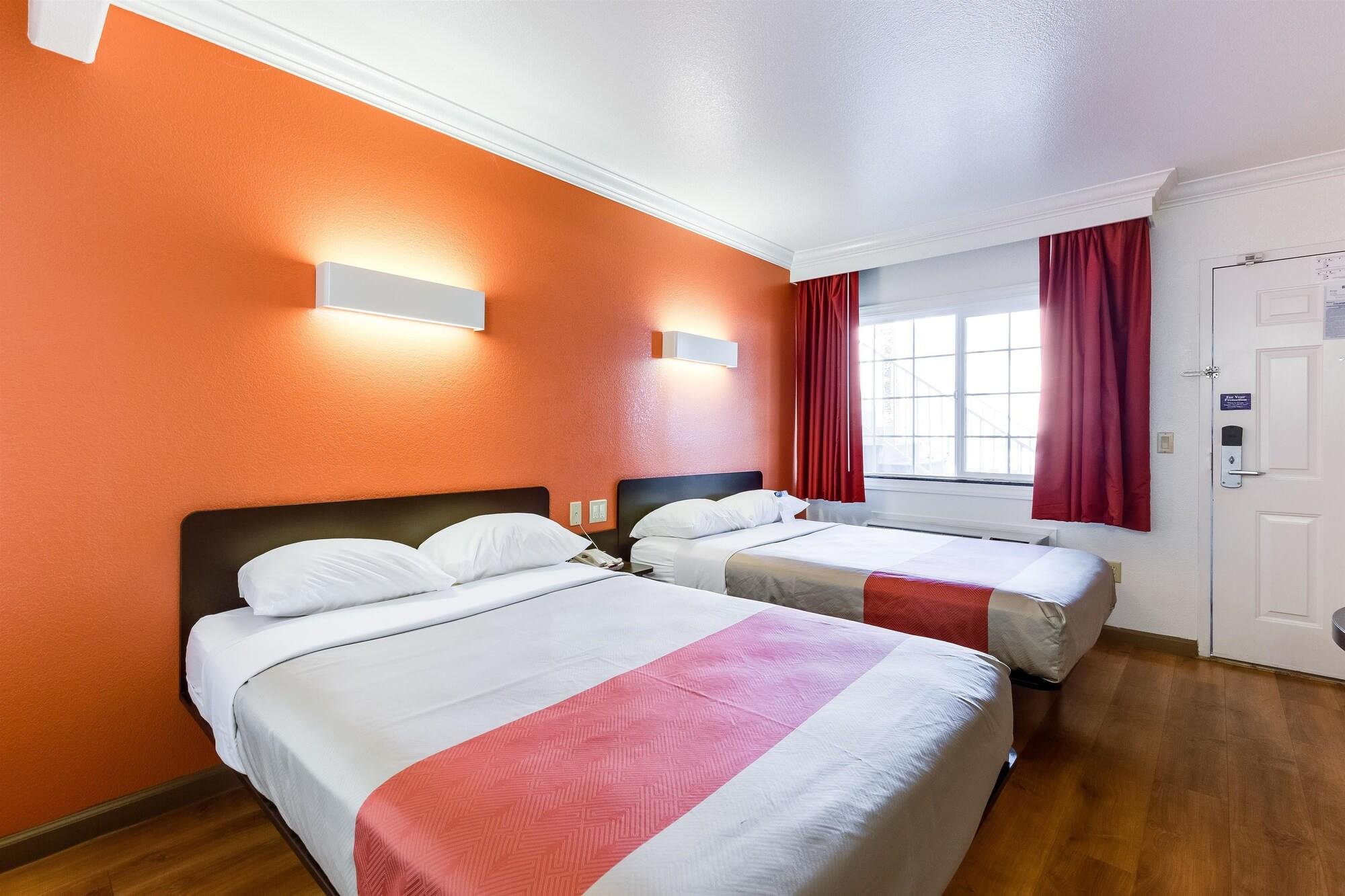 Motel 6-San Jose, Ca - Convention Center Екстер'єр фото