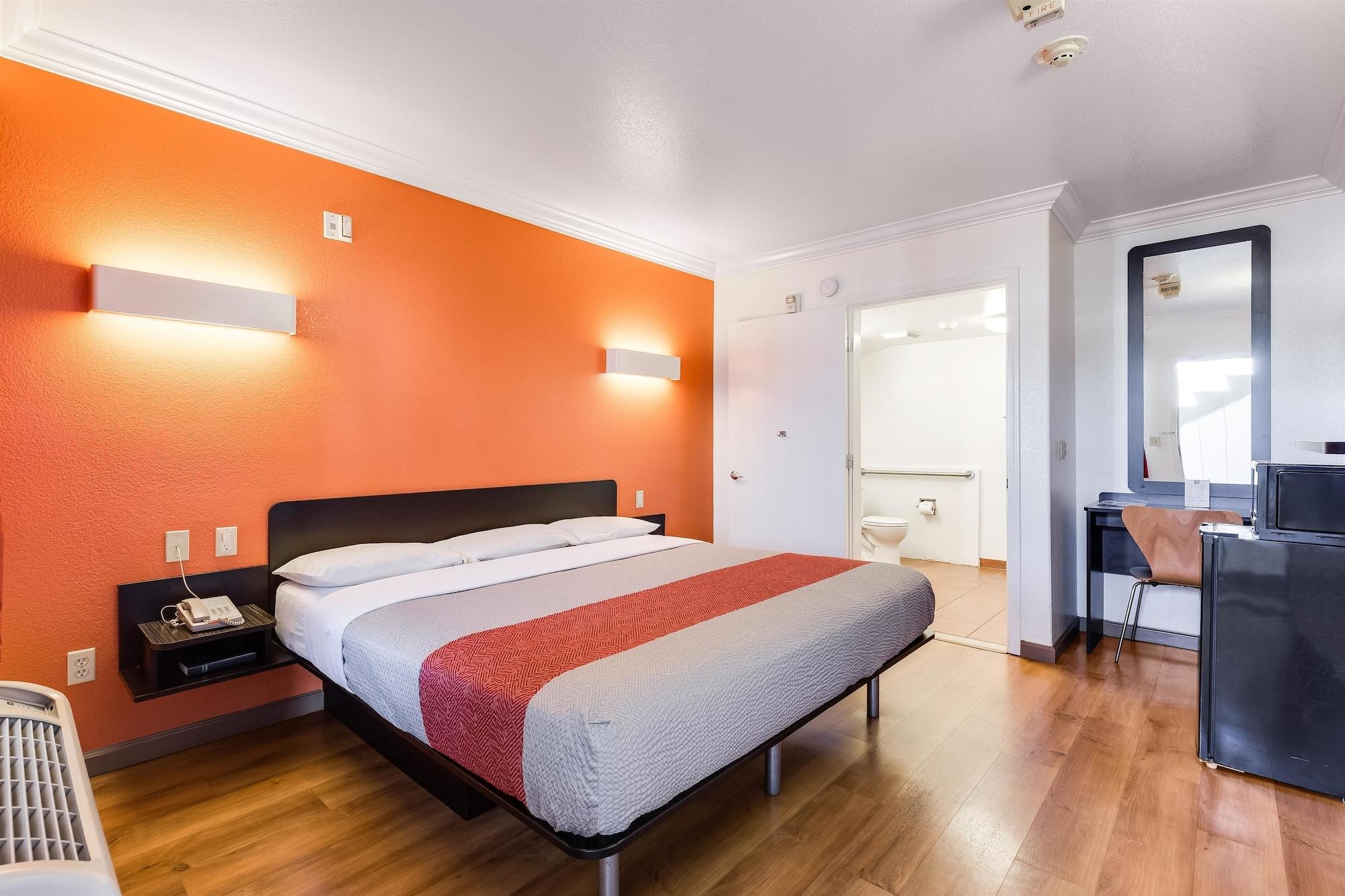 Motel 6-San Jose, Ca - Convention Center Екстер'єр фото