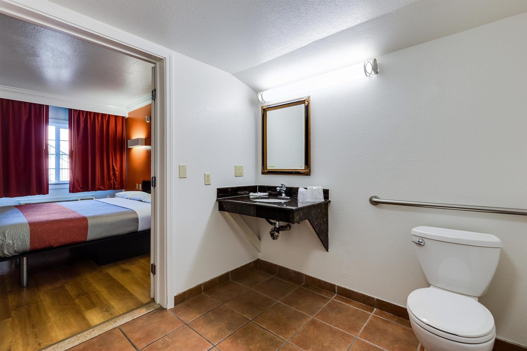 Motel 6-San Jose, Ca - Convention Center Екстер'єр фото