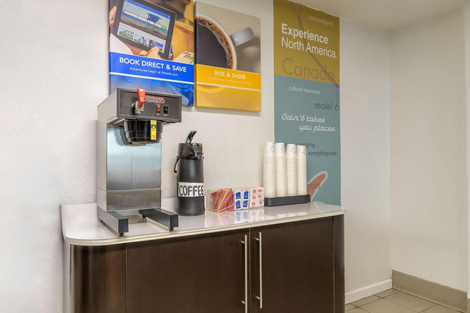 Motel 6-San Jose, Ca - Convention Center Екстер'єр фото