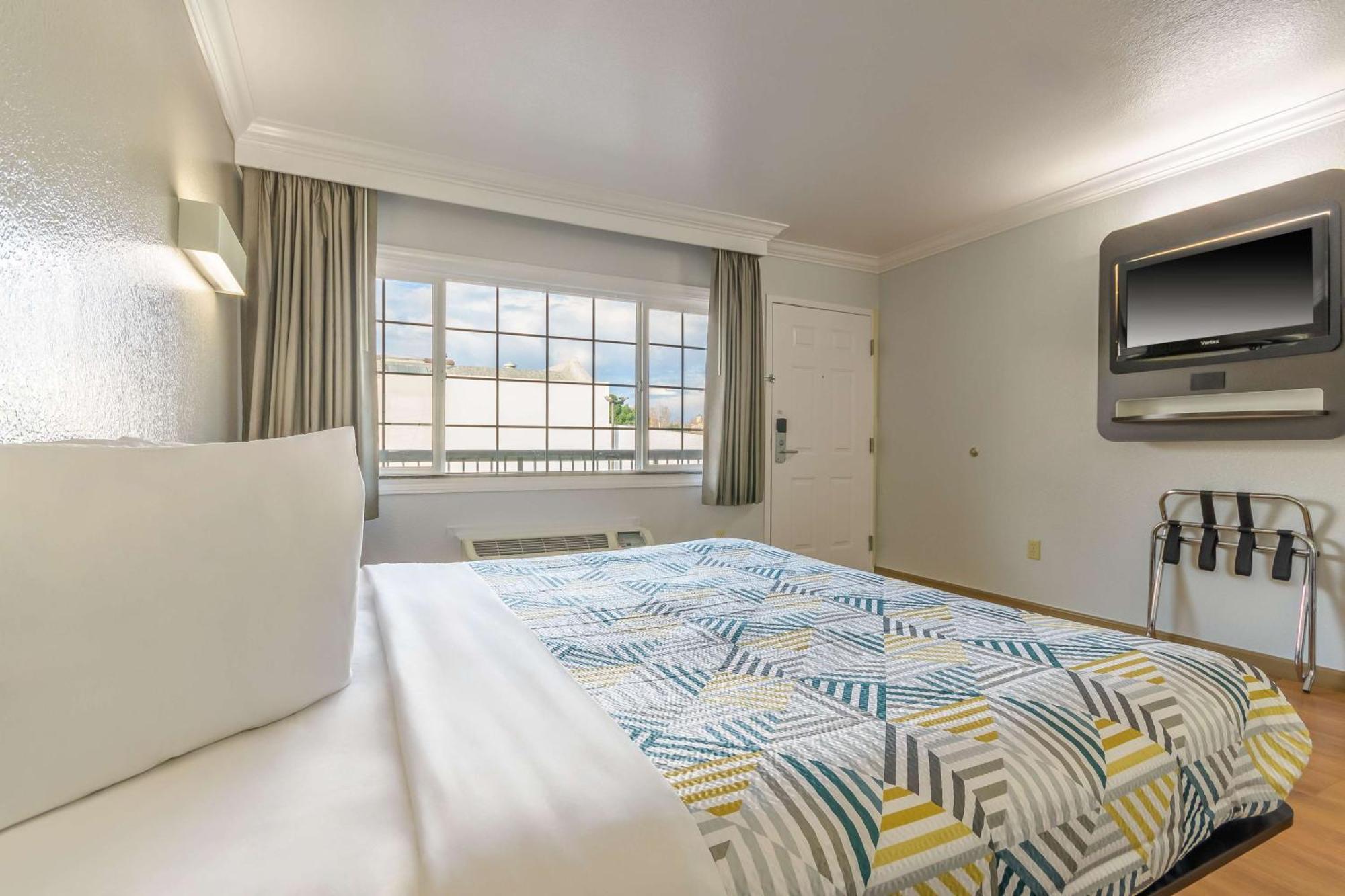 Motel 6-San Jose, Ca - Convention Center Екстер'єр фото