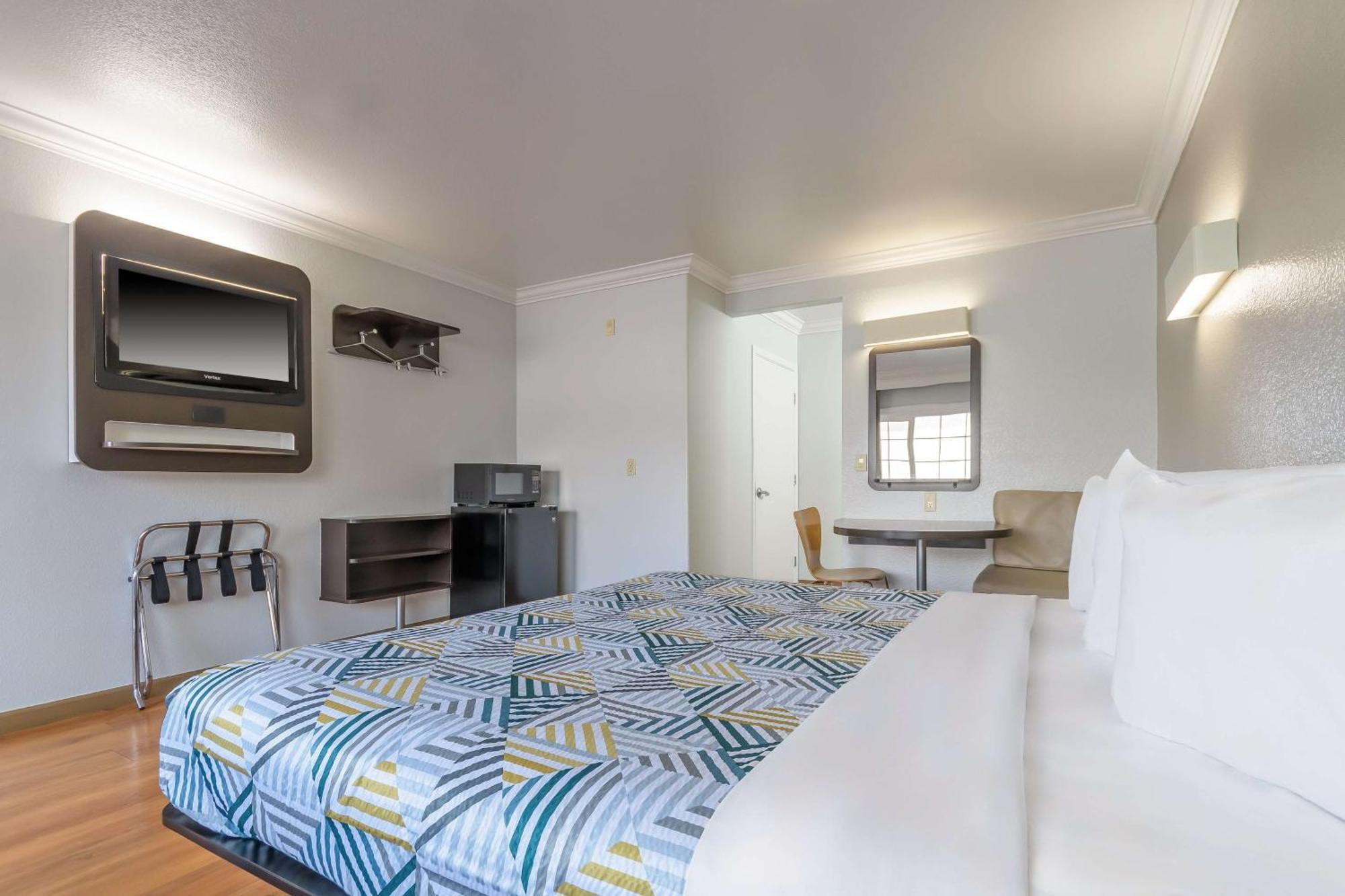 Motel 6-San Jose, Ca - Convention Center Екстер'єр фото