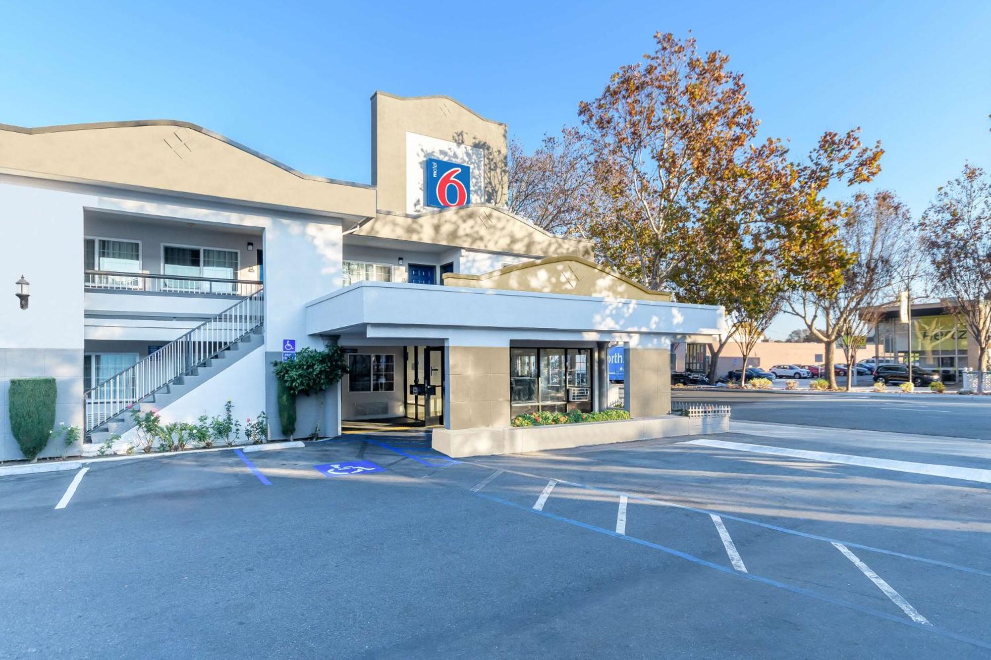 Motel 6-San Jose, Ca - Convention Center Екстер'єр фото