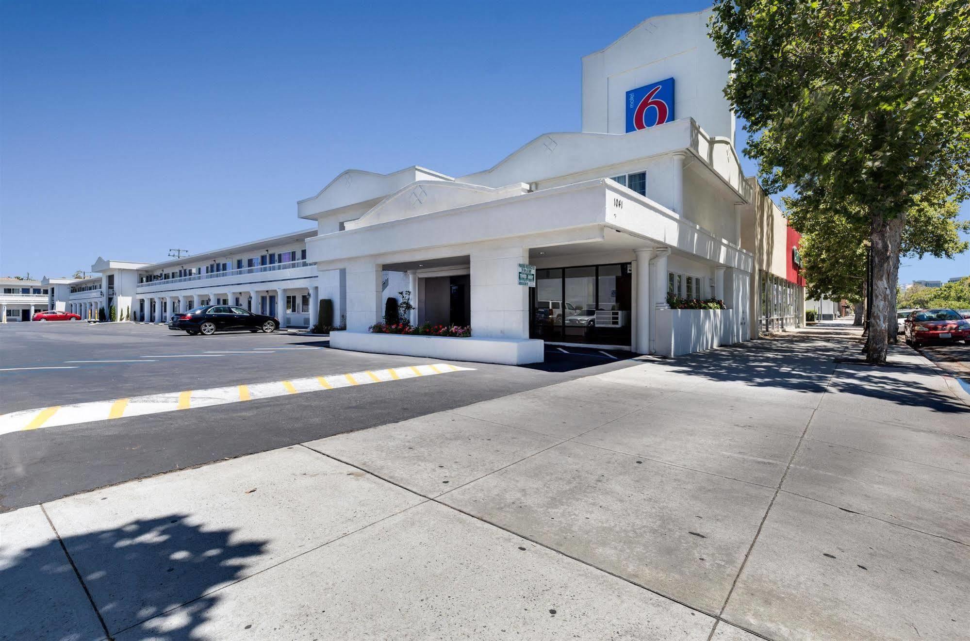 Motel 6-San Jose, Ca - Convention Center Екстер'єр фото