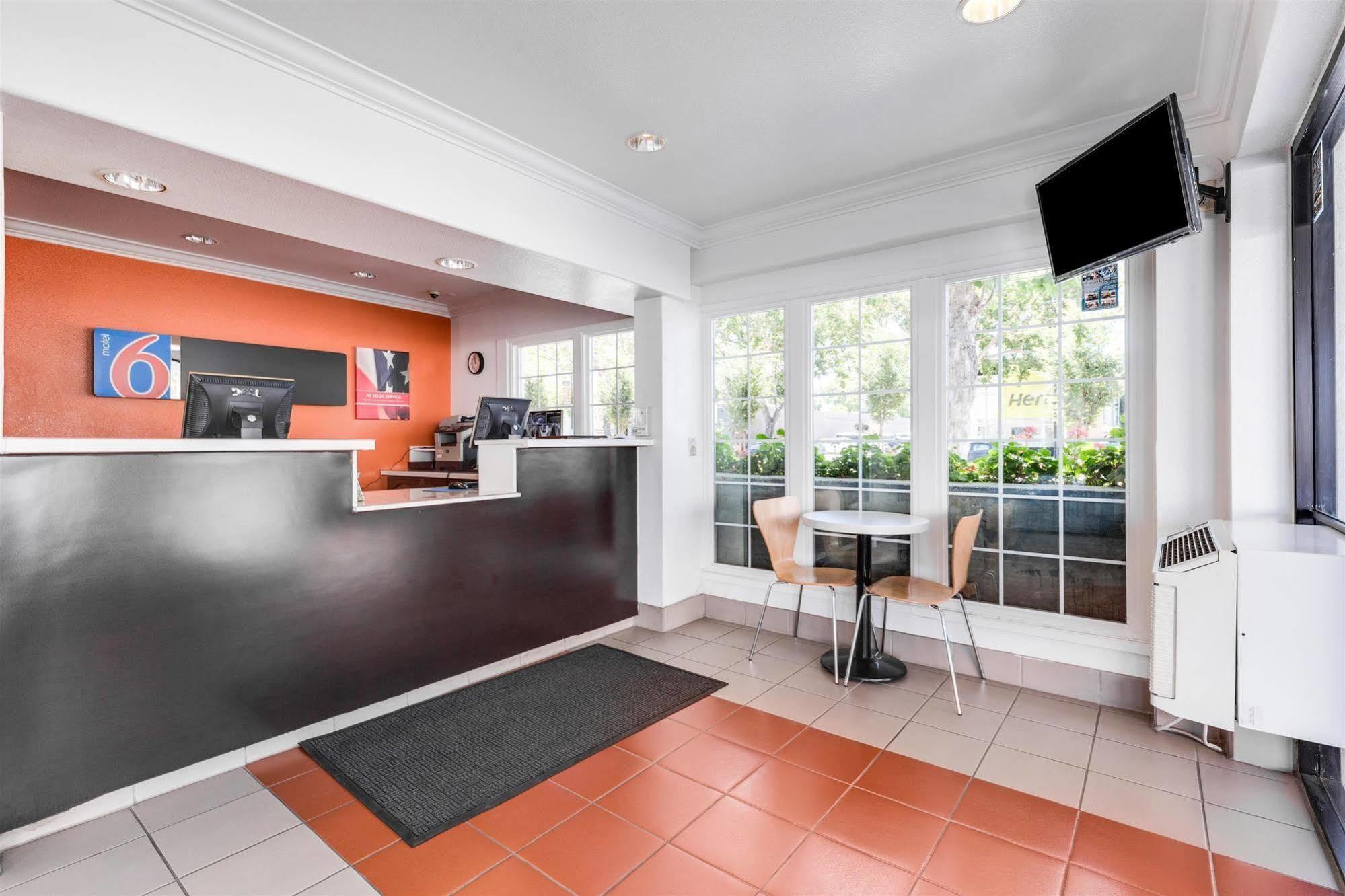 Motel 6-San Jose, Ca - Convention Center Екстер'єр фото
